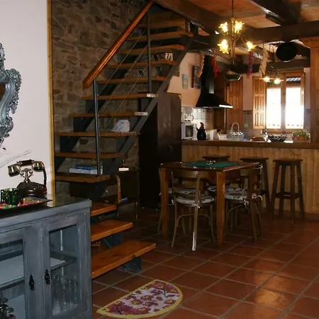 Casa Rural Gistredo * Robledo de Las Traviesas